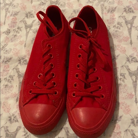 Shoes - Picture 1 of 4